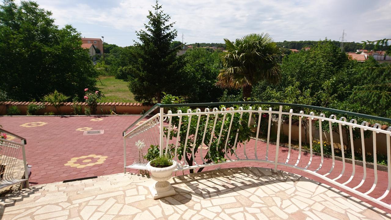 דירות שיבניק Countryside Family Retreat מראה חיצוני תמונה